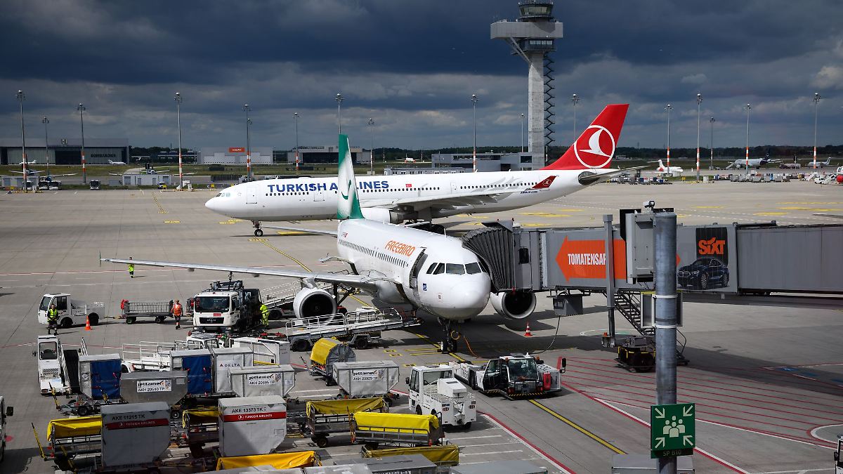 Berlin & Brandenburg: 2025 bisher sechs Drohnensichtungen am Flughafen BER
