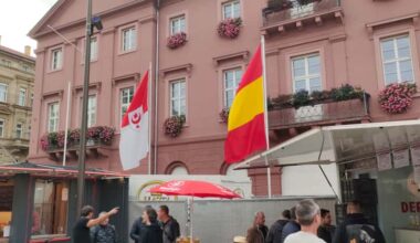 Hallenser bei Bürgerreise zu Besuch in Karlsruhe – Du bist Halle