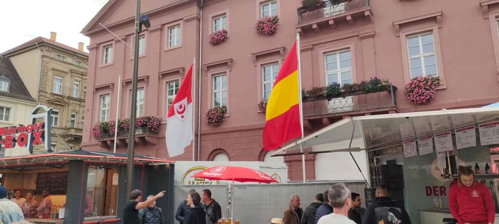 Hallenser bei Bürgerreise zu Besuch in Karlsruhe – Du bist Halle