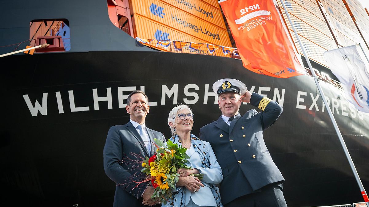 Niedersachsen & Bremen: Hapag-Lloyd tauft Megafrachter "Wilhelmshaven Express"