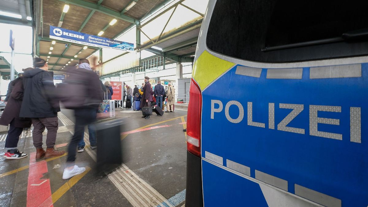 Baden-Württemberg: So gefährlich ist es in Bussen und Bahnen in Stuttgart