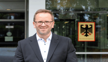 Netzagenturchef verteidigt EU-Tech-Gesetze gegen Trump-Kritik | Aktuelle Nachrichten aus Deutschland und der Welt