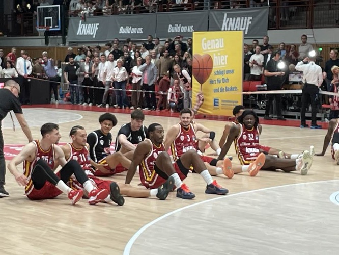 Der Saisonstart der Fitness First Würzburg Baskets bleibt perfekt – Mainfranken News