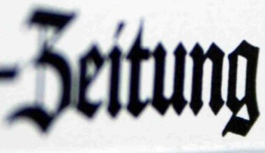 Schriftzug Zeitung
