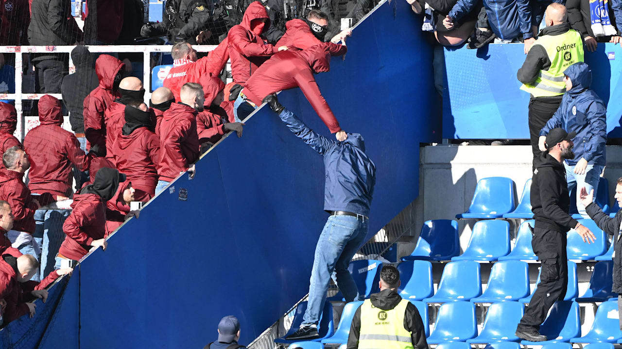 2. Liga: Hässliche Fan-Ausschreitungen nach KSC-Lautern | Sport