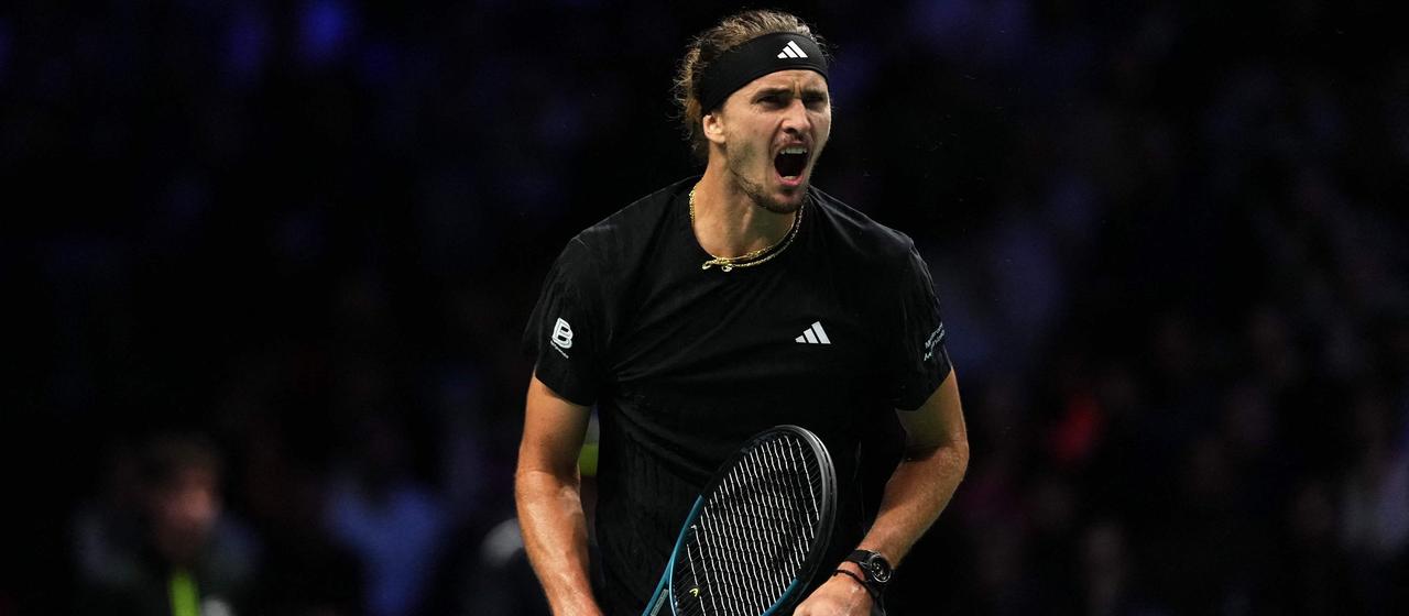 Alexander zverev jubelt beim ATP-Turnier in Paris im Match gegen Alejandro Davidovich