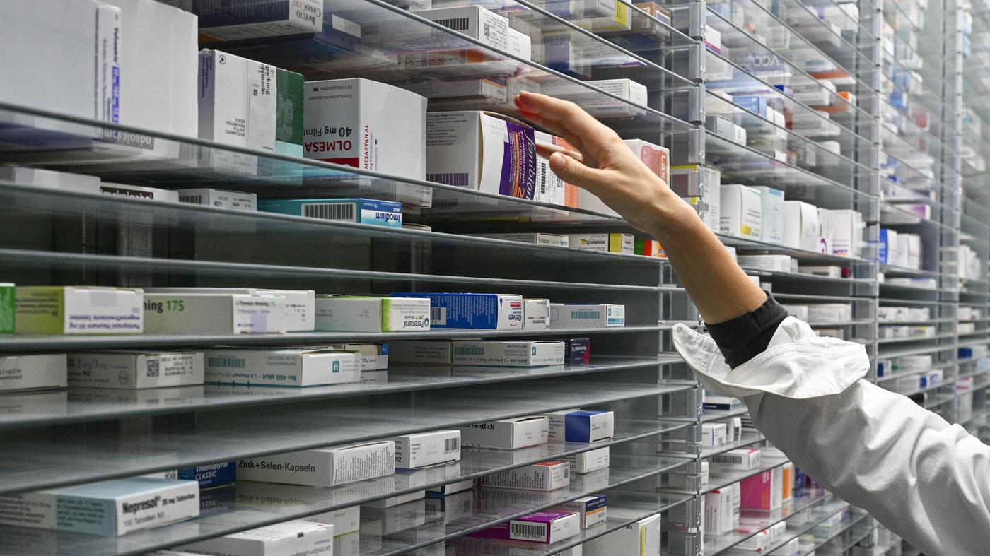 Patienten könnten in Apotheken mehr Medikamente ohne Rezept erhalten
