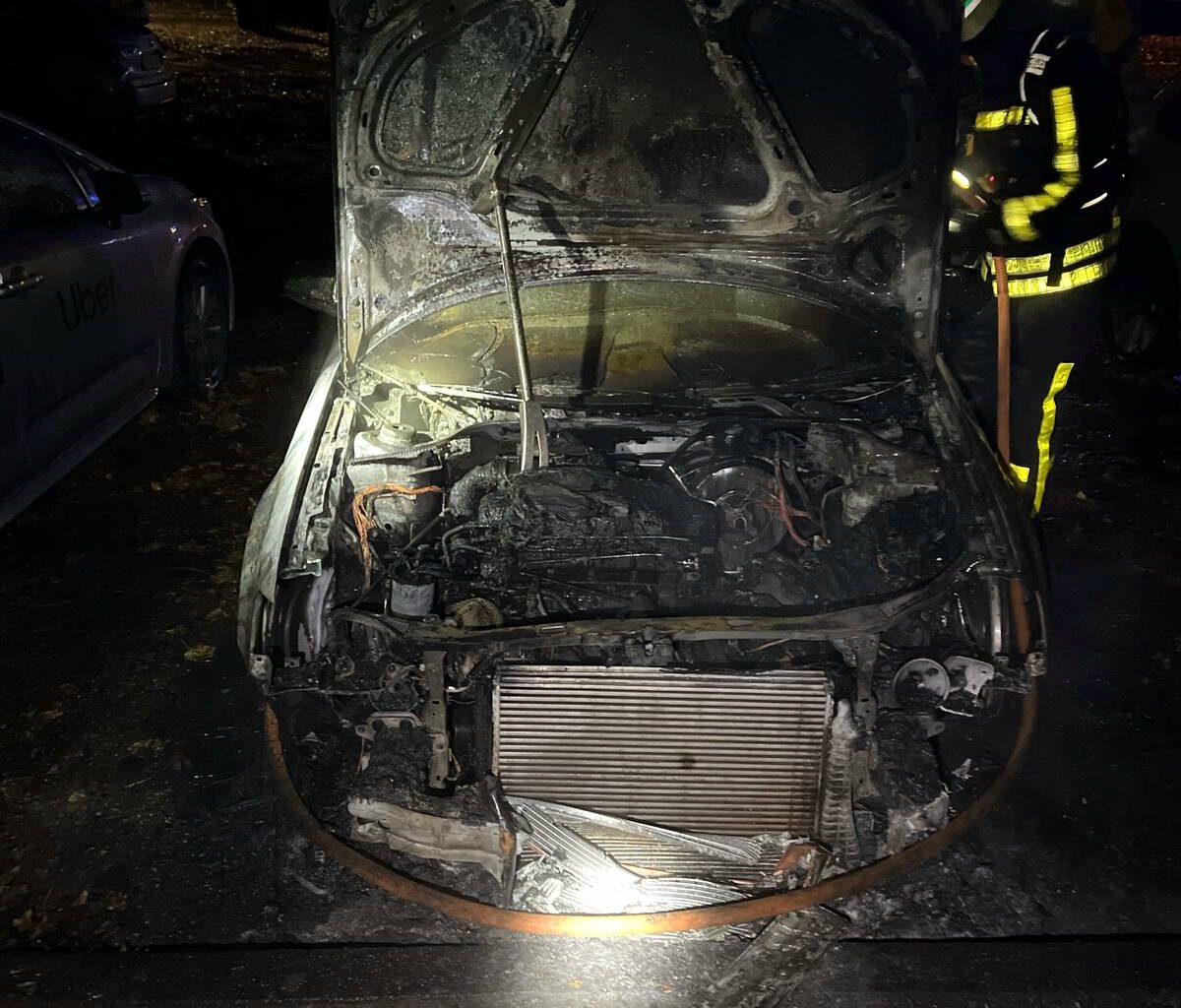 Auto in Duisburg ausgebrannt – Zeugen gesucht