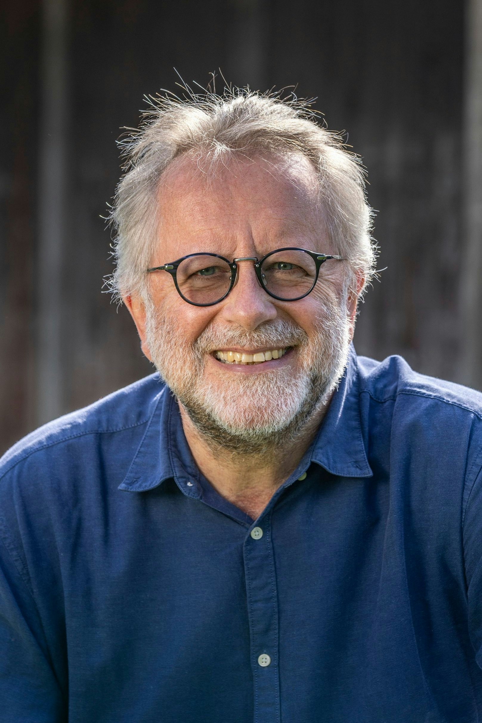 Schreibt wohl auch ein bisschen über seine eigene Jugend: Herbert Dutzler legt mit "Der Plattenspieler unter der Dachschräge" den vierten Band seiner Sigi-Saga vor