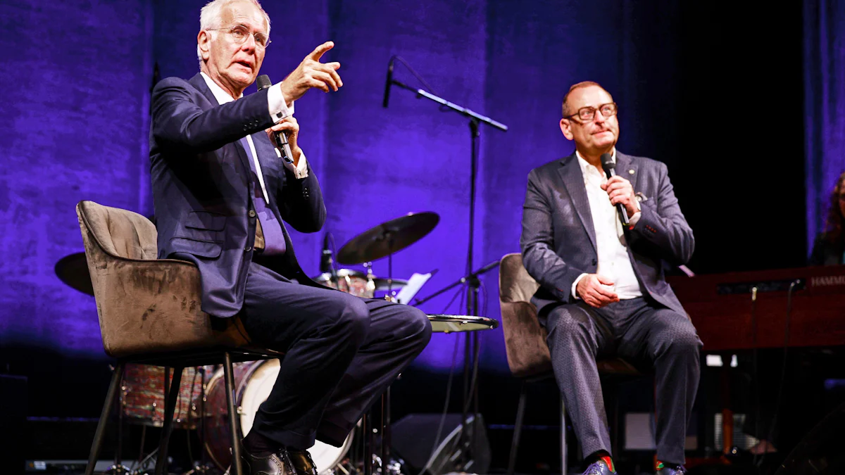 Harald Schmidt und Volker Heißmann im Residenztheater München - Kultur