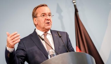 Pistorius wirft Union Fahrlässigkeit in Debatte um Wehrdienst vor