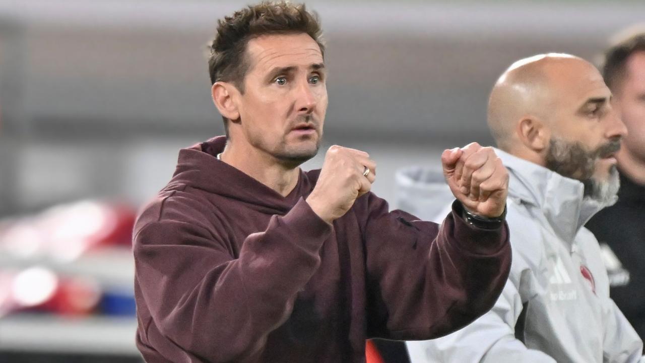 BR24 Sport: Klose atmet auf: Club schüttelt Düsseldorf ab