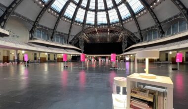 Ticker zur Buchmesse 2025 ➤ Erster Messetag für Lesepublikum, auch mit Buchverkauf | hessenschau.de