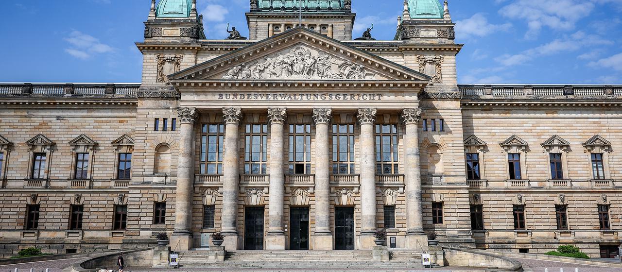 Außenansicht des Bundesverwaltungsgerichts in Leipzig. | dpa Außenansicht des Bundesverwaltungsgerichts in Leipzig.