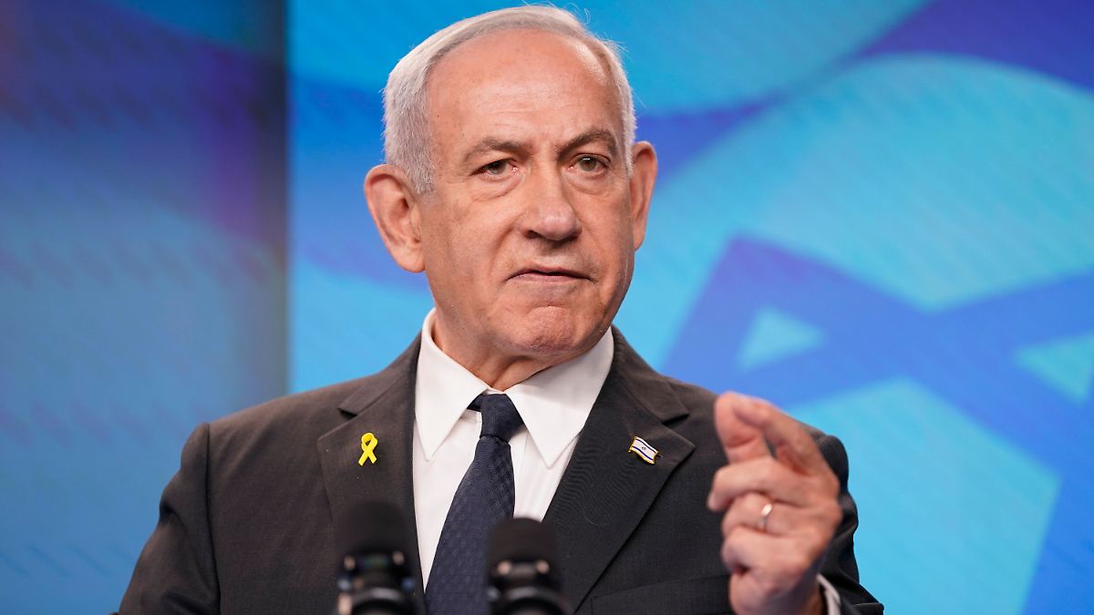 Israel wartet auf Geiselübergabe: Netanjahu warnt: Der Kampf ist noch nicht vorbei