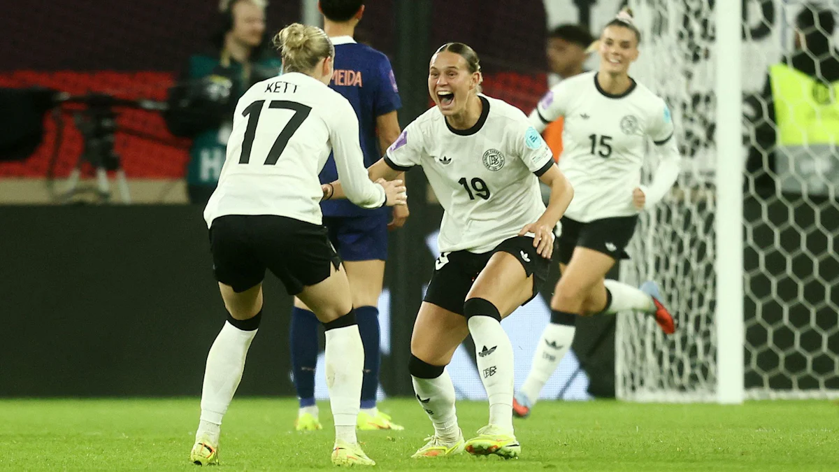 Neue Taktik beim 1:0 gegen Frankreich: Wücks Umstellungen greifen - Sport