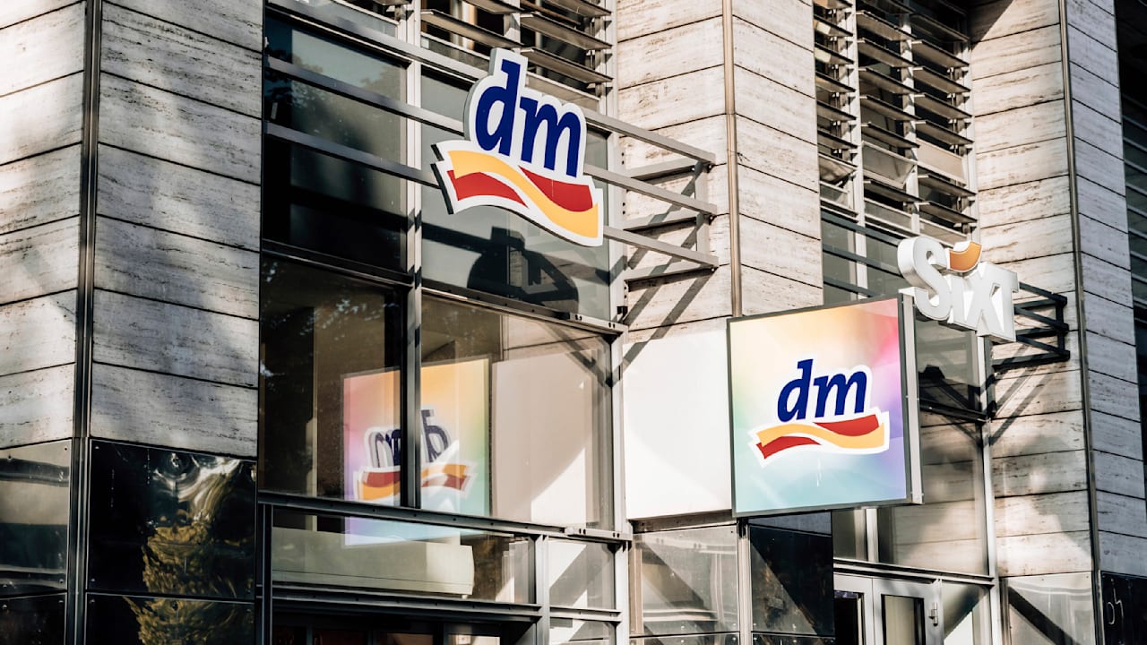 Drogerien greifen Apotheken an: dm steigt in Medikamentenversand ein | Leben & Wissen