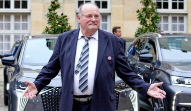 75-Jähriger erfährt offenbar beim Fernsehen von seiner Ernennung