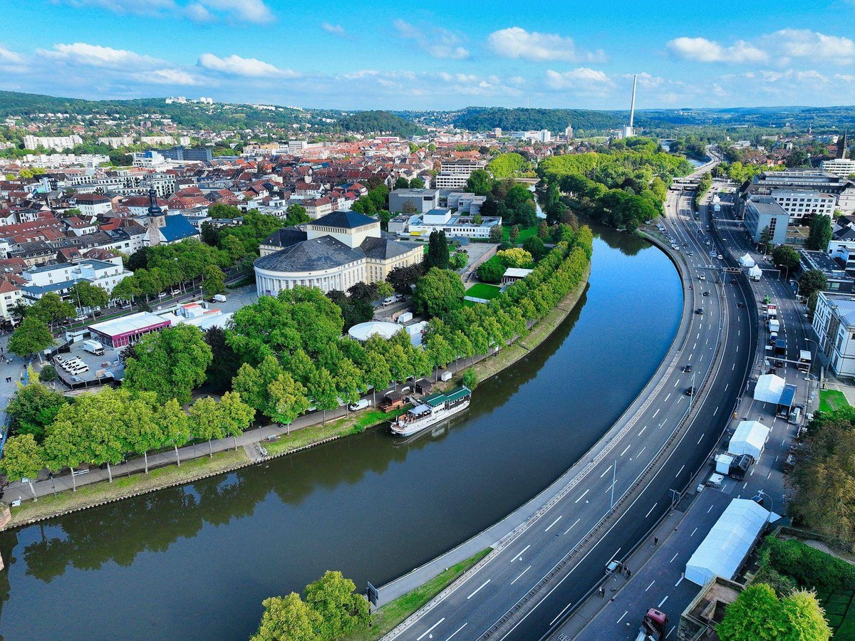 Saarbrücken | Tag der Einheit: Merz will nach vorne blicken