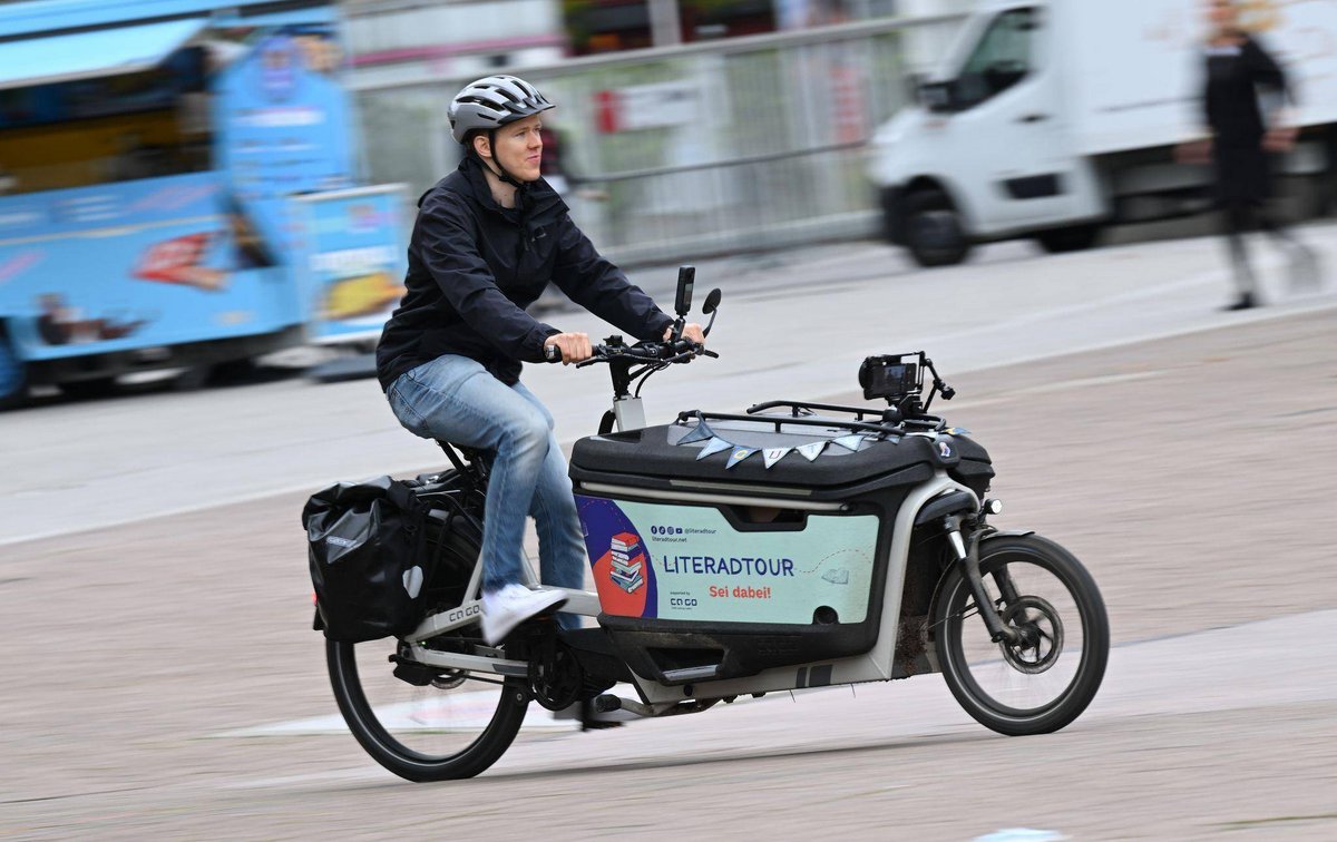 Frankfurt/Main | Der Buchbotschafter mit dem Lastenrad