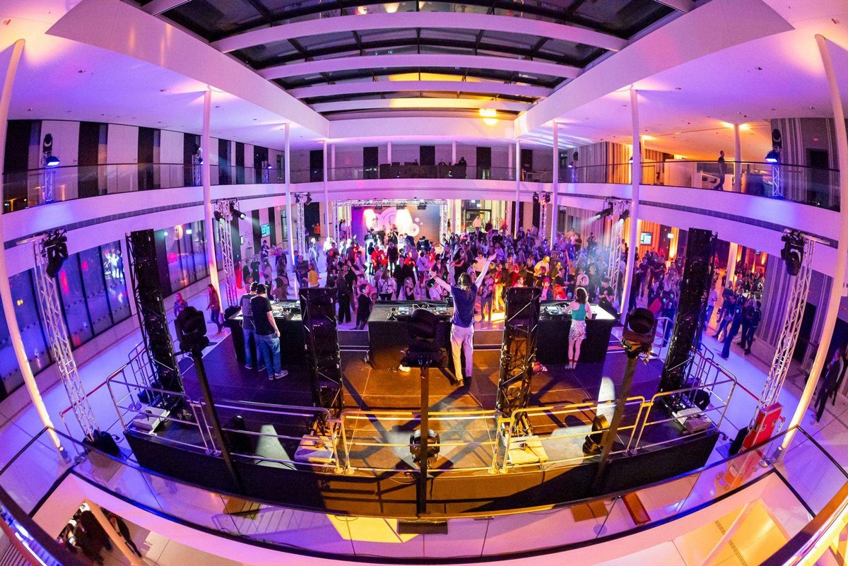 Hannover | Silent Party: Landtag wird für sechs Stunden zum Club