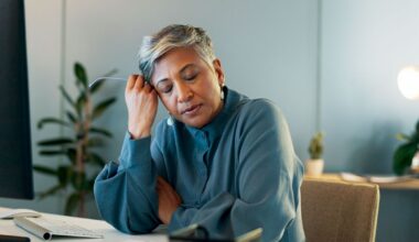 Ständige Müdigkeit? Was ab 60 Jahren hinter Erschöpfung stecken kann