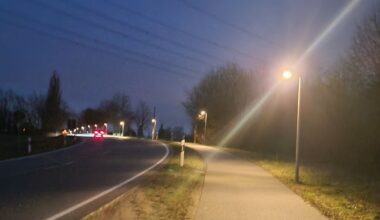Innovative Radwegbeleuchtung spart ordentlich Strom
