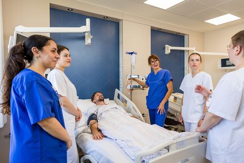 Karrieretag am UKD Düsseldorf: Pflege & Funktionsdienst kennenlernen