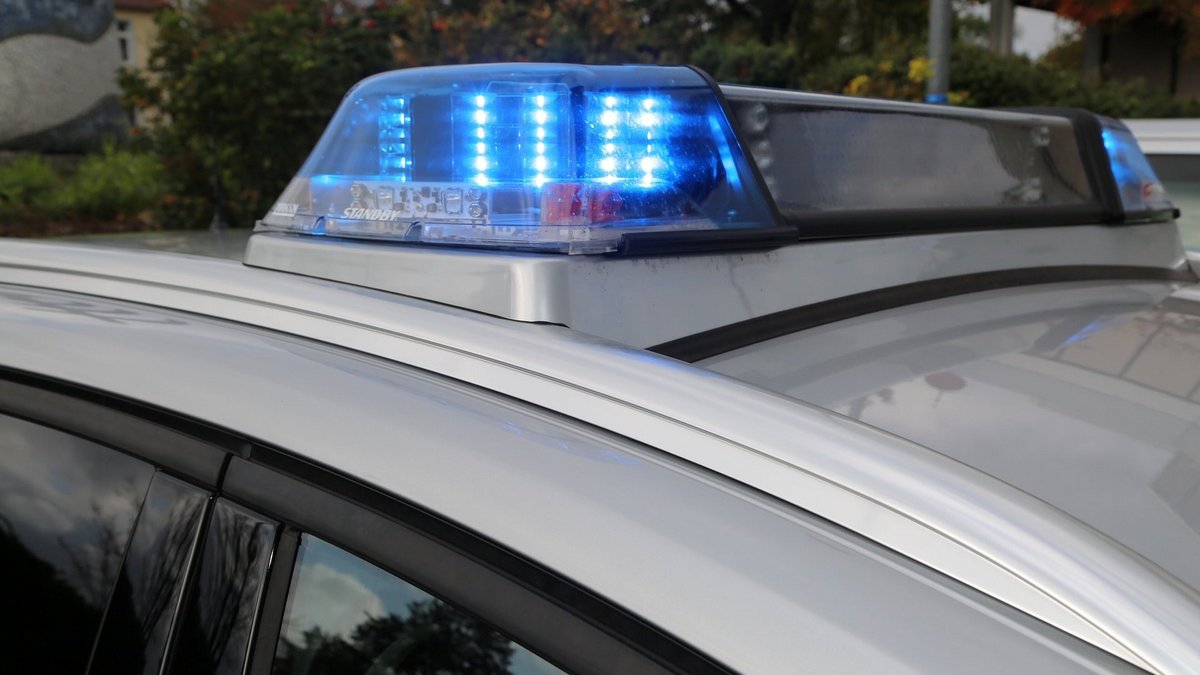 Herford: Eine Umarmung - Goldkette weg