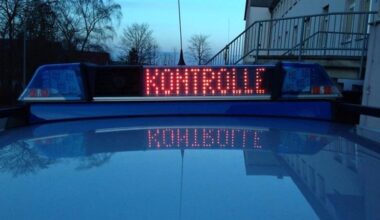 Leopoldshöhe: Mopedfahrer stürzt bei Flucht vor Polizei
