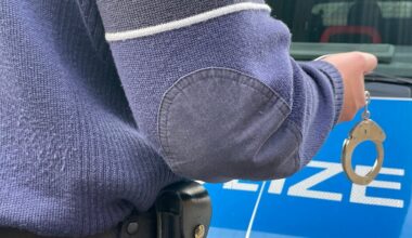 Bielefeld: Herforder bedroht Gruppe mit Beil