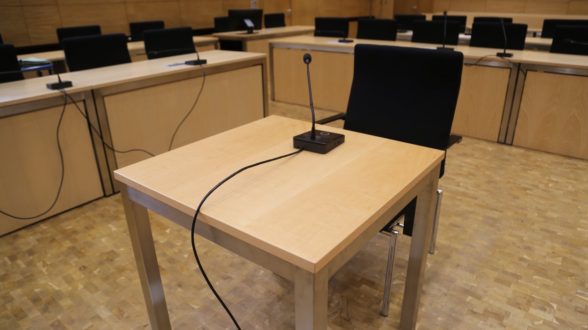 Prozess um Schüsse am Landgericht Bielefeld: Angeklagter sagt aus