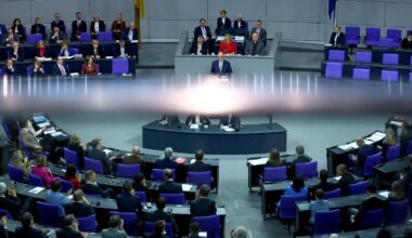 "Auch aus Ihren Reihen": Merz wirft AfD-Politikern Spionage für Russland vor