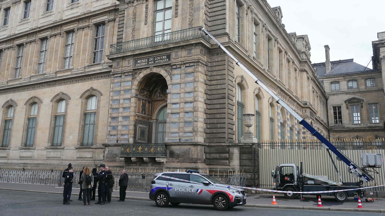 Juwelen-Raub im Louvre: Hebebühne bei fingiertem Verkauf gestohlen | News