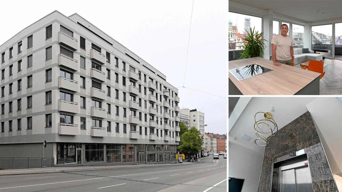 Ein Bewohner führt durch das Gebäude