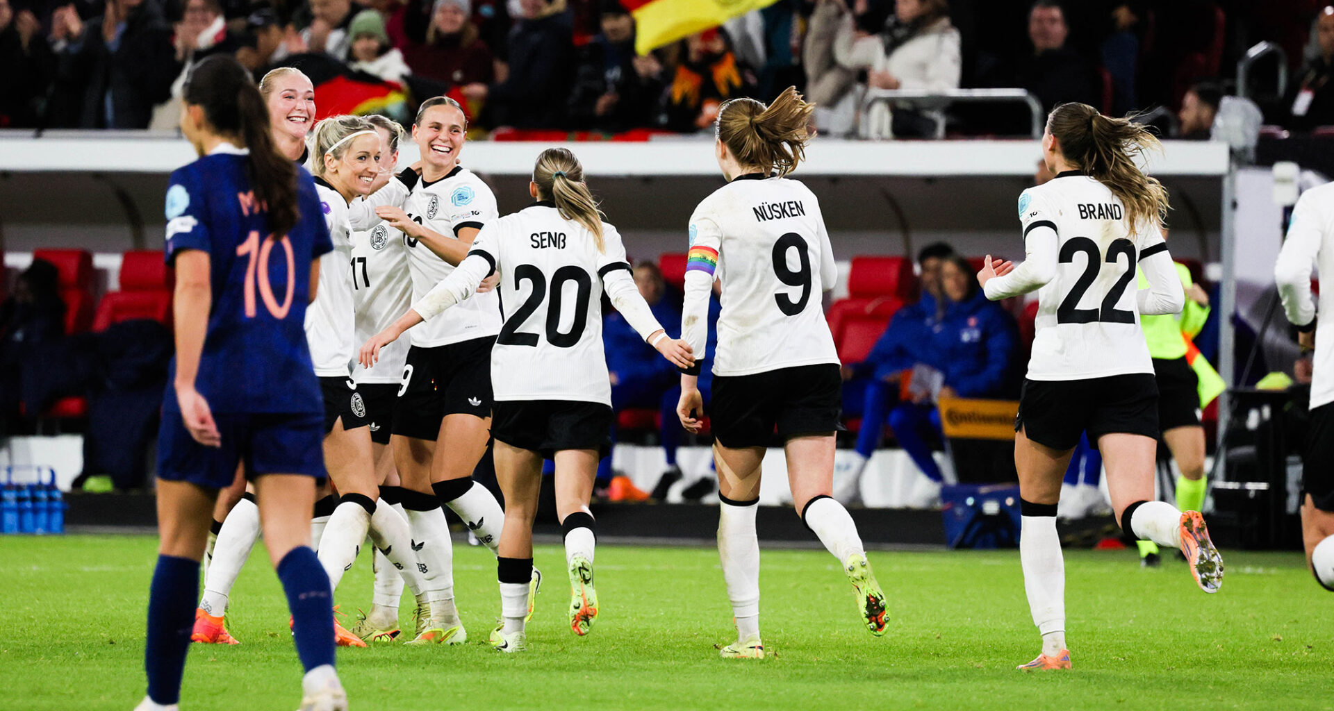 DFB-Frauen gegen Frankreich