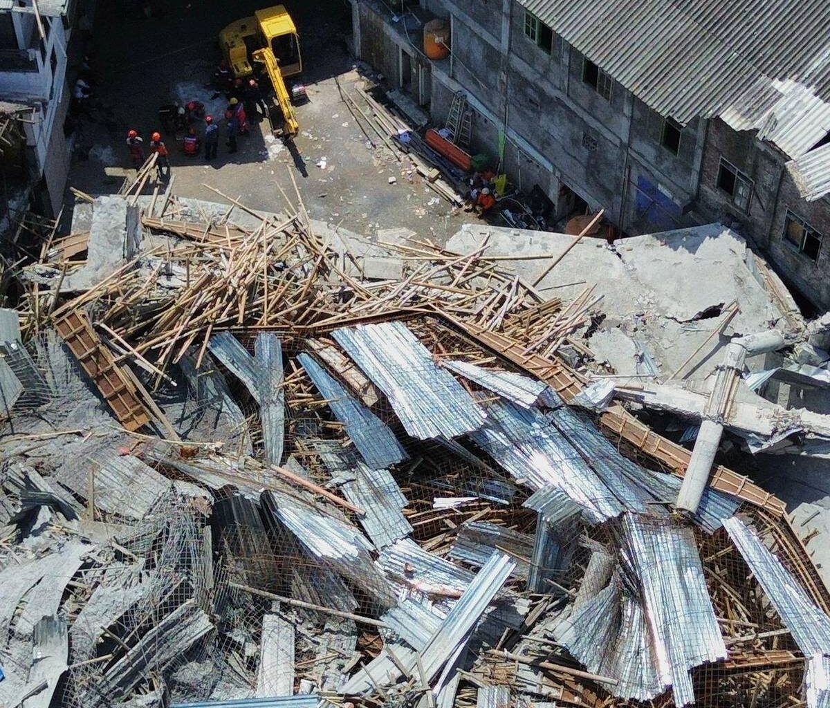 14 Tote, 49 Vermisste nach Schuleinsturz in Indonesien