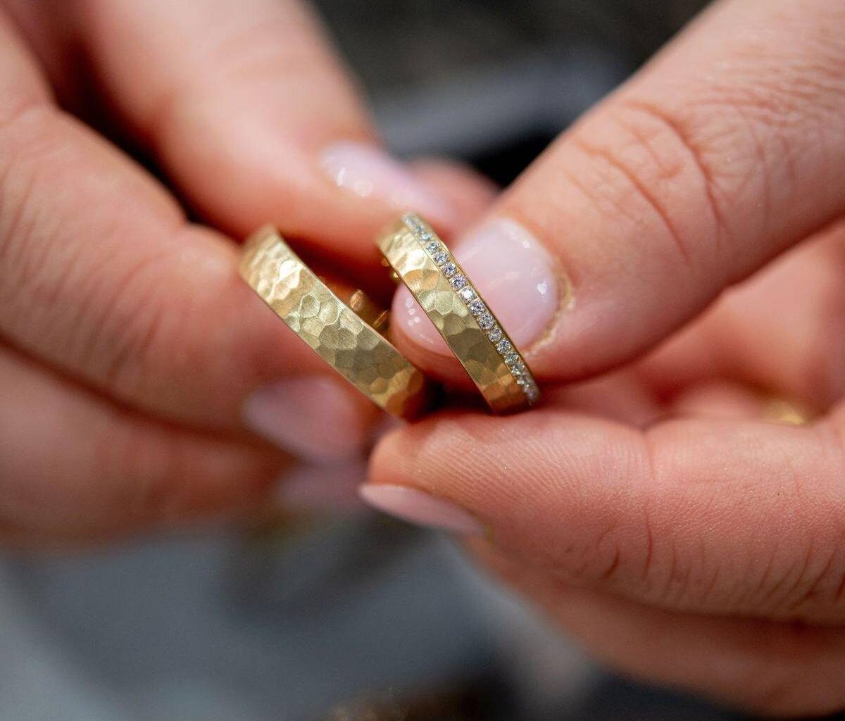 Braut erwischt Bräutigam in flagranti