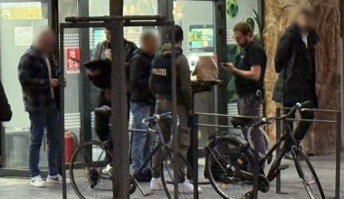 Schüsse in Wettbüro - drei Verletzte, Festnahme am Abend