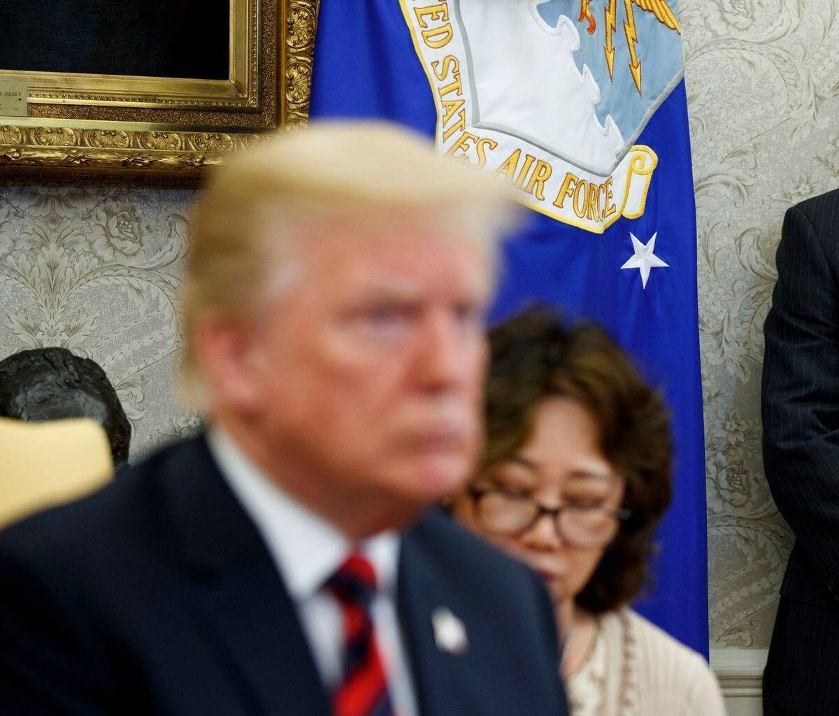 Prominenter Trump-Kritiker John Bolton angeklagt