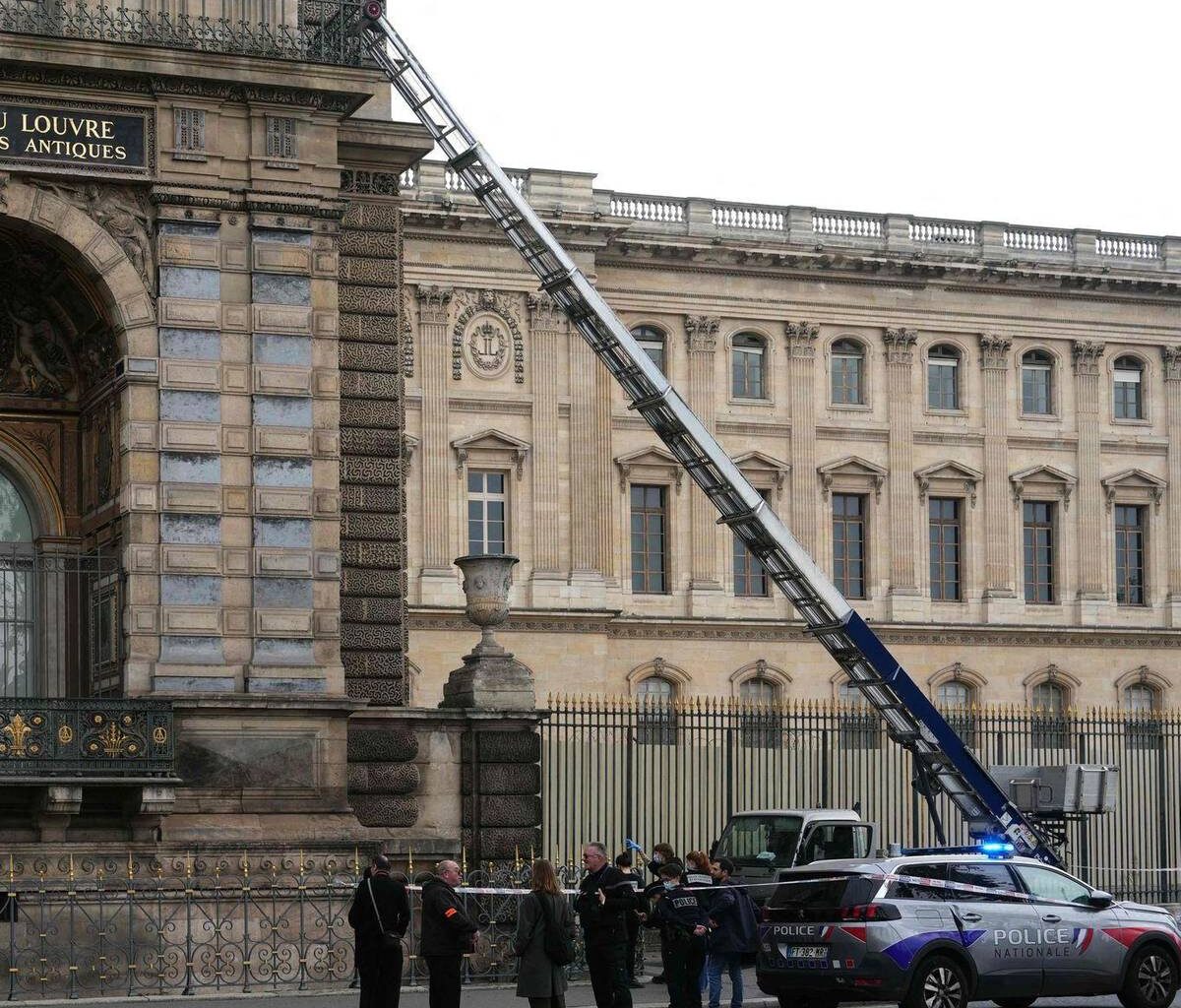 Raubüberfall auf Louvre in Paris - Museum geschlossen