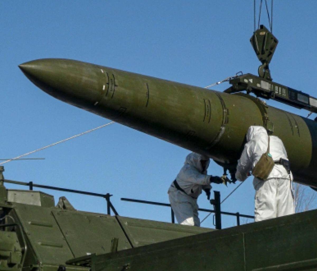 Russland feuert ballistische Raketen auf Kiew ab