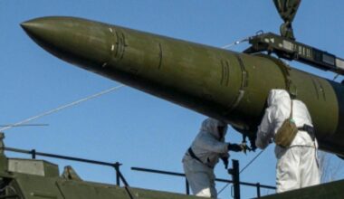Russland feuert ballistische Raketen auf Kiew ab