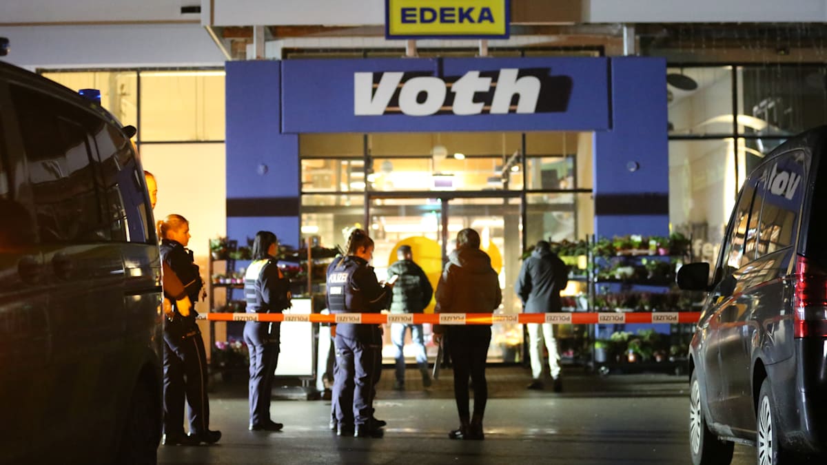 Lemgo in NRW: Streit an Supermarkt-Kasse eskaliert – Mann verblutet nach Stichwunde