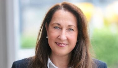 Nach Messerattacke: Iris Stalzer will Bürgermeister-Amt am 4. November antreten – Fluchtgefahr bei Adoptivtochter