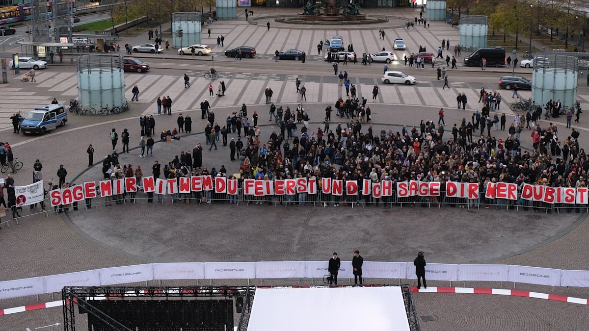 Rammstein-Sänger: Proteste wegen Lindemann-Einladung zu Leipziger Opernball