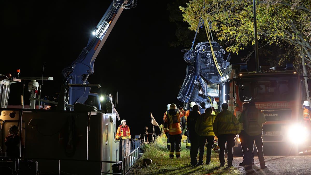 Auto stürzt in Mittellandkanal: Polizei untersucht Leichen – und gibt neue Details bekannt