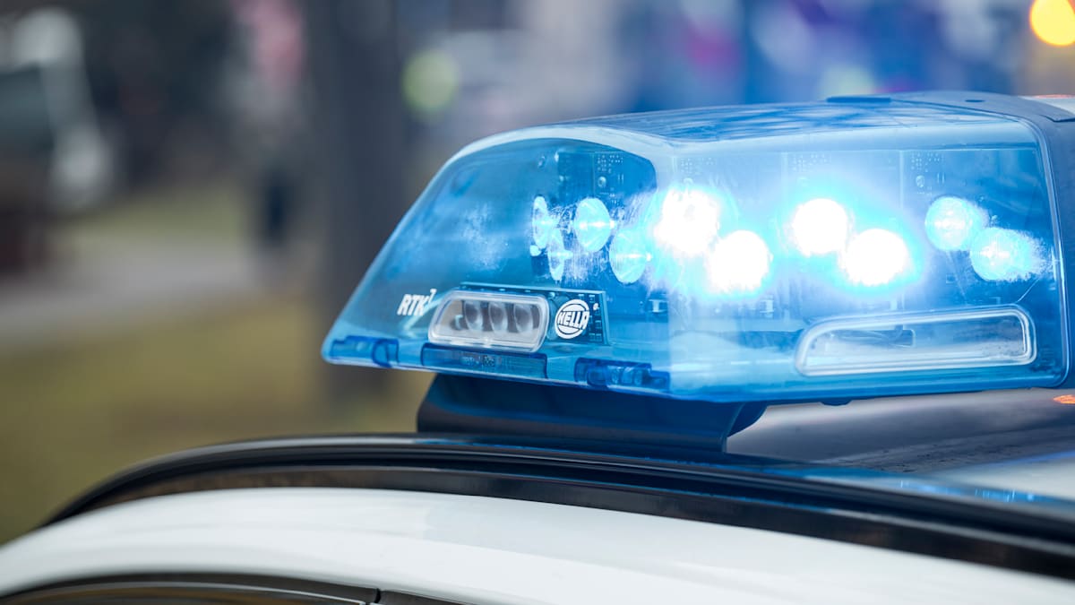 Polizei-Einsatz: Fußball-Chaoten liefern sich Schlacht auf Bahnsteig in Hannover