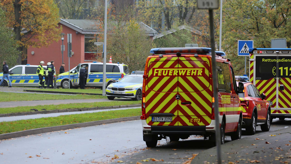 Bielefeld: Mann stürmt mit Handgranate in Restaurant – Polizei schießt ihm ins Bein