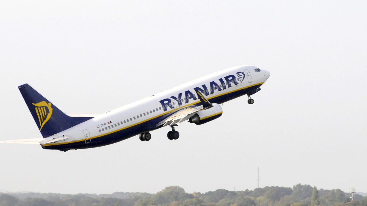 Fluggesellschaft Ryanair streicht Flüge – auch in Bremen
